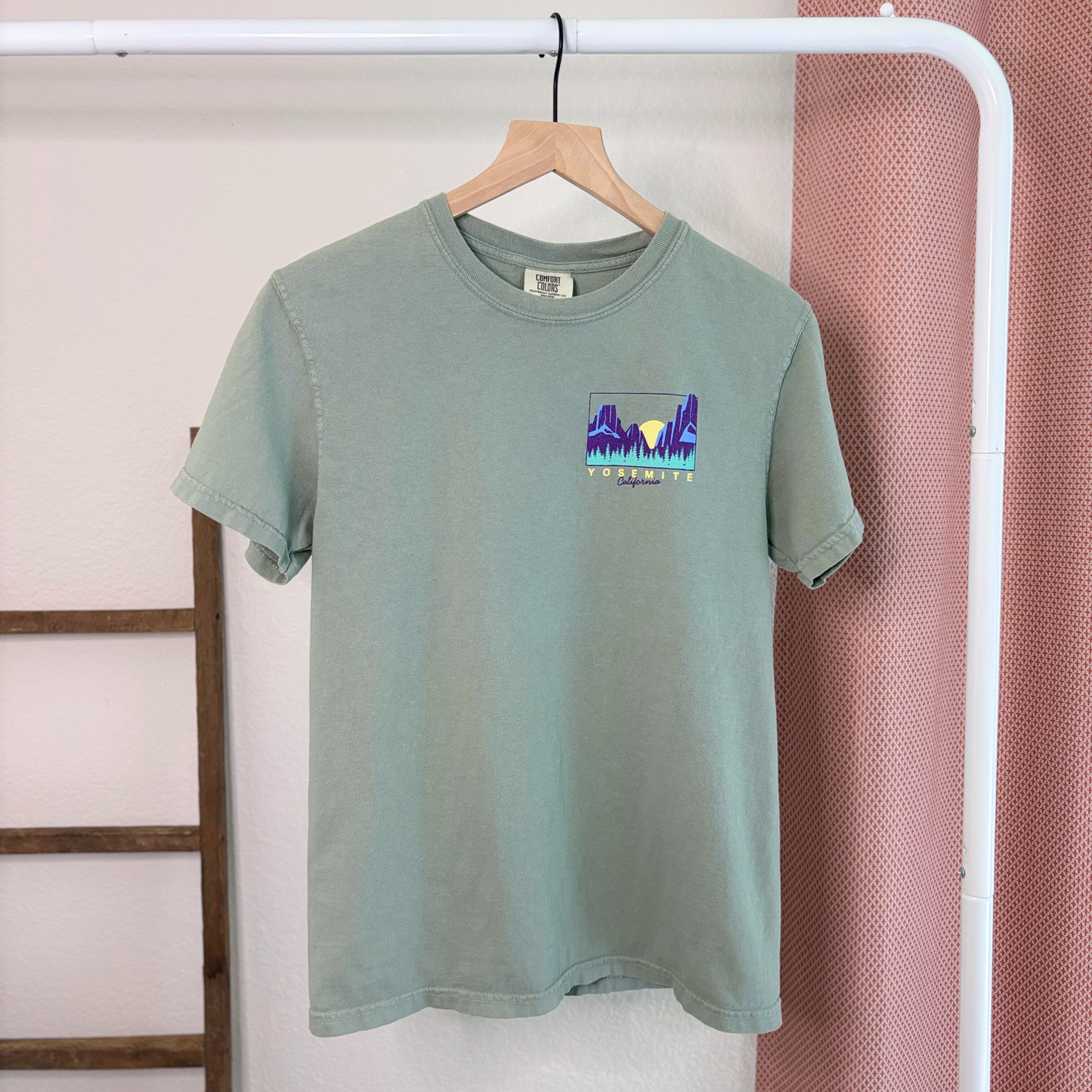 Yosemite National Park Graphic T-Shirt – Comfort Colors, Small