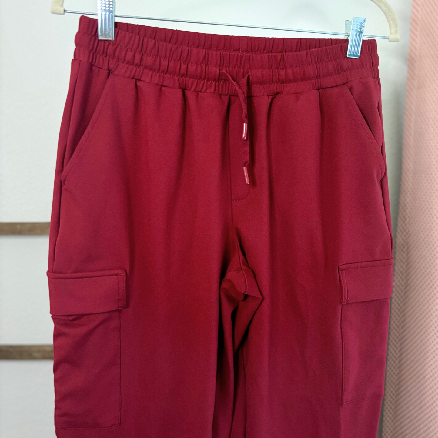 Mondetta Maroon Jogger Sweatpants – Athletic Fit Lounge Pants, Medium