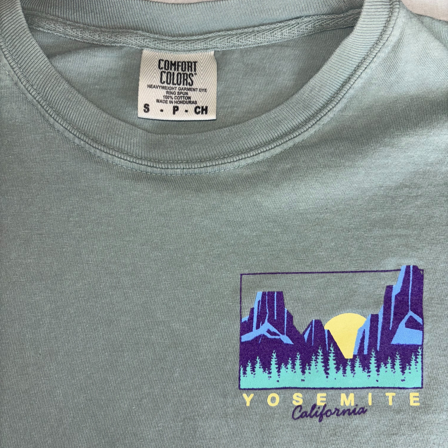 Yosemite National Park Graphic T-Shirt – Comfort Colors, Small