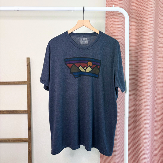 Montana Graphic T-Shirt – Retro Mountain Sunset Tee (Size 2X)