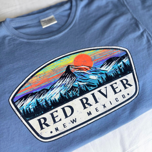 Red River New Mexico T-Shirt – Retro Mountain Sunset Graphic Tee, Small