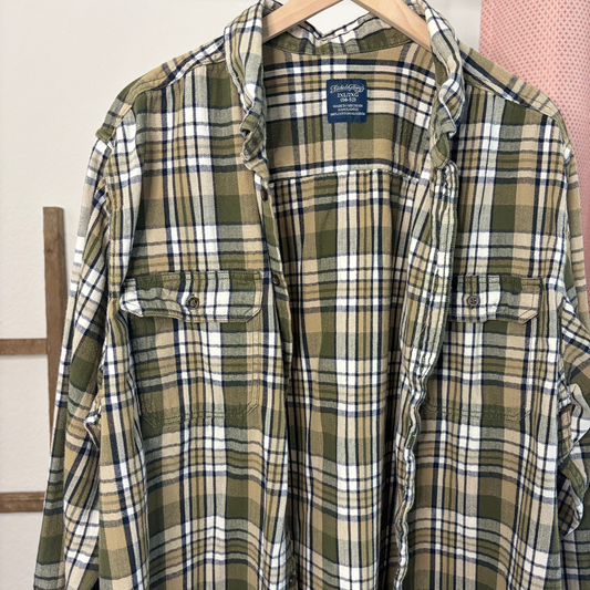 Faded Glory Army Green Plaid Flannel Button-Up Shirt (Size 2X)